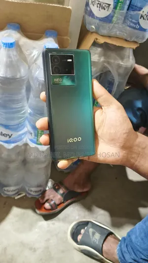 iQOO 128 GB Blue