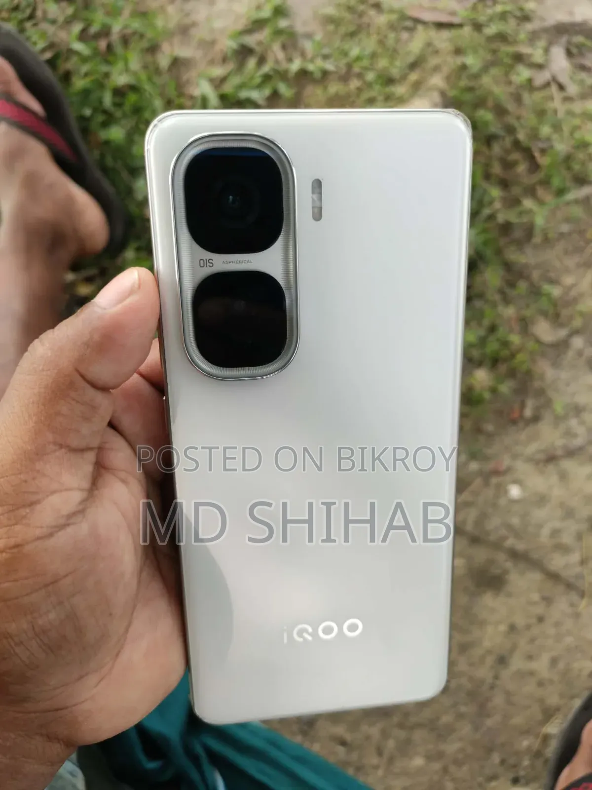 New Vivo iQOO Neo10 256 GB Yellow