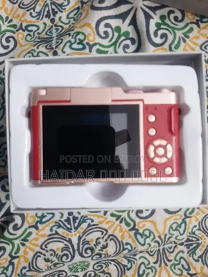 4K Digital Camera With Flip Screen – Red