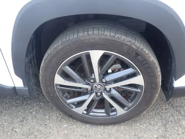 Toyota Corolla Cross 2023 Pearl