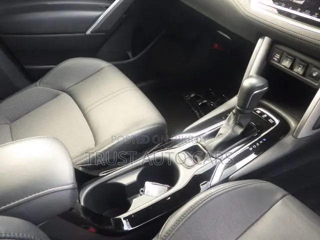 Toyota Corolla Cross 2023 Pearl