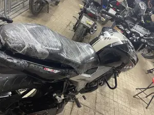TVS Apache RTR 160 4V 2023 Black