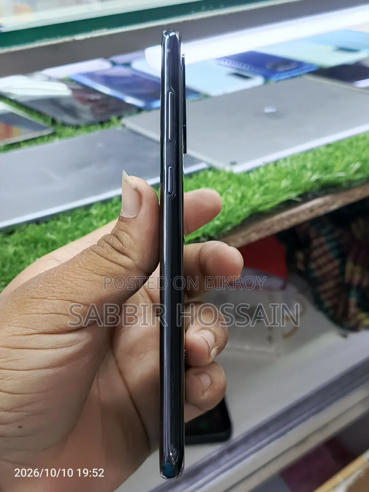 স্যামসাং গ্যালাক্সি এস২০+ ১২৮ জিবি ব্ল্যাক
