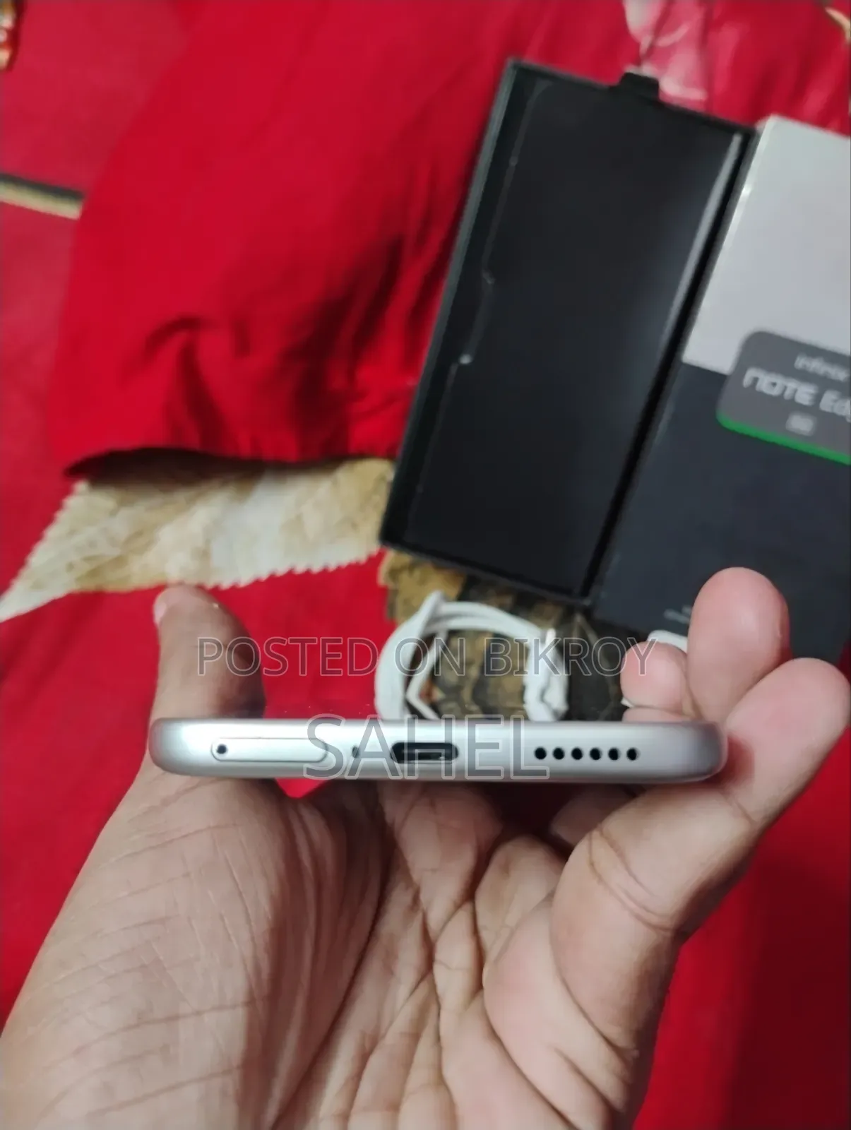 ইনফিনিক্স নোট এজ ২৫৬ জিবি