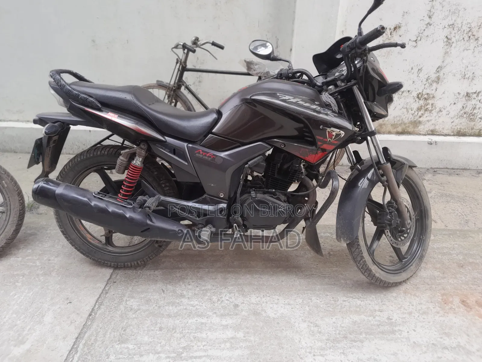 হিরো হাঙ্ক ২০১৪ গ্রে