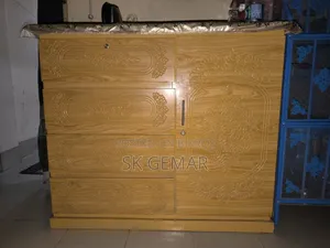Used Wardrobe "Malaysia Wood Cut"