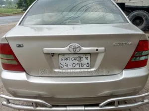 টয়োটা করোল্লা সেডান ২০০১ বেইজ