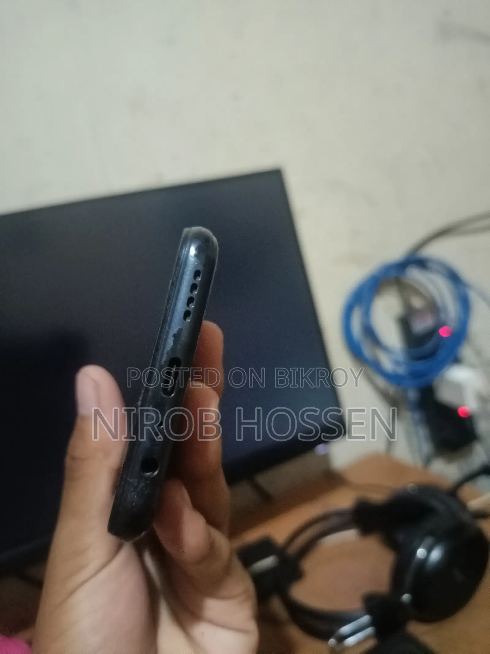 রিয়েলমি ১১ ১২৮ জিবি ব্ল্যাক