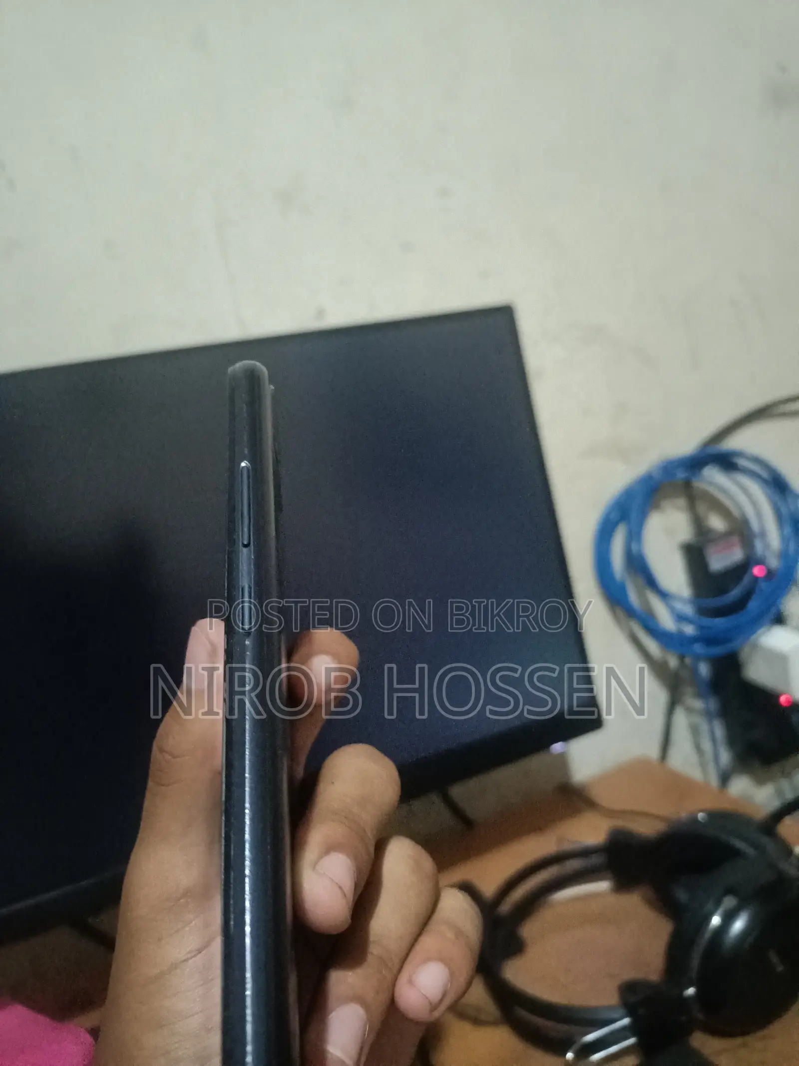 রিয়েলমি ১১ ১২৮ জিবি ব্ল্যাক