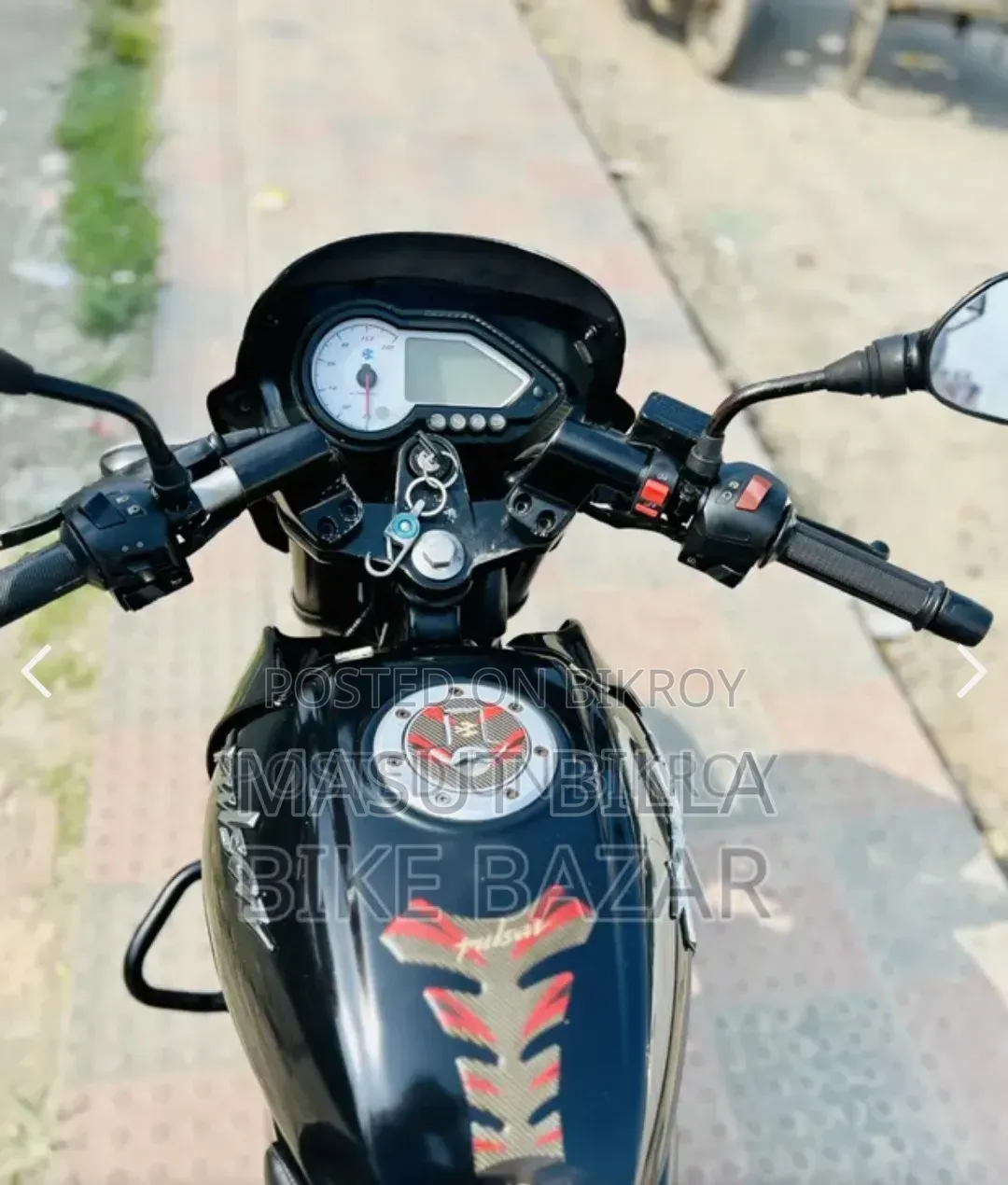 বাজাজ পালসার ১৫০ ২০১৯ ব্ল্যাক