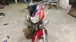 Bajaj 2006 Red