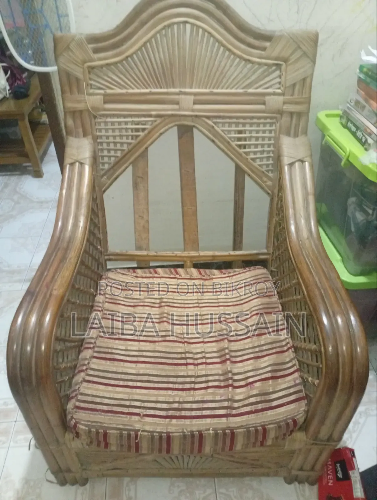 3+1+1 seater used cane sofa will be sold without foam.