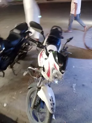 TVS Metro 2016 White