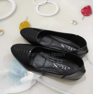 Ladies Shoe (Black)