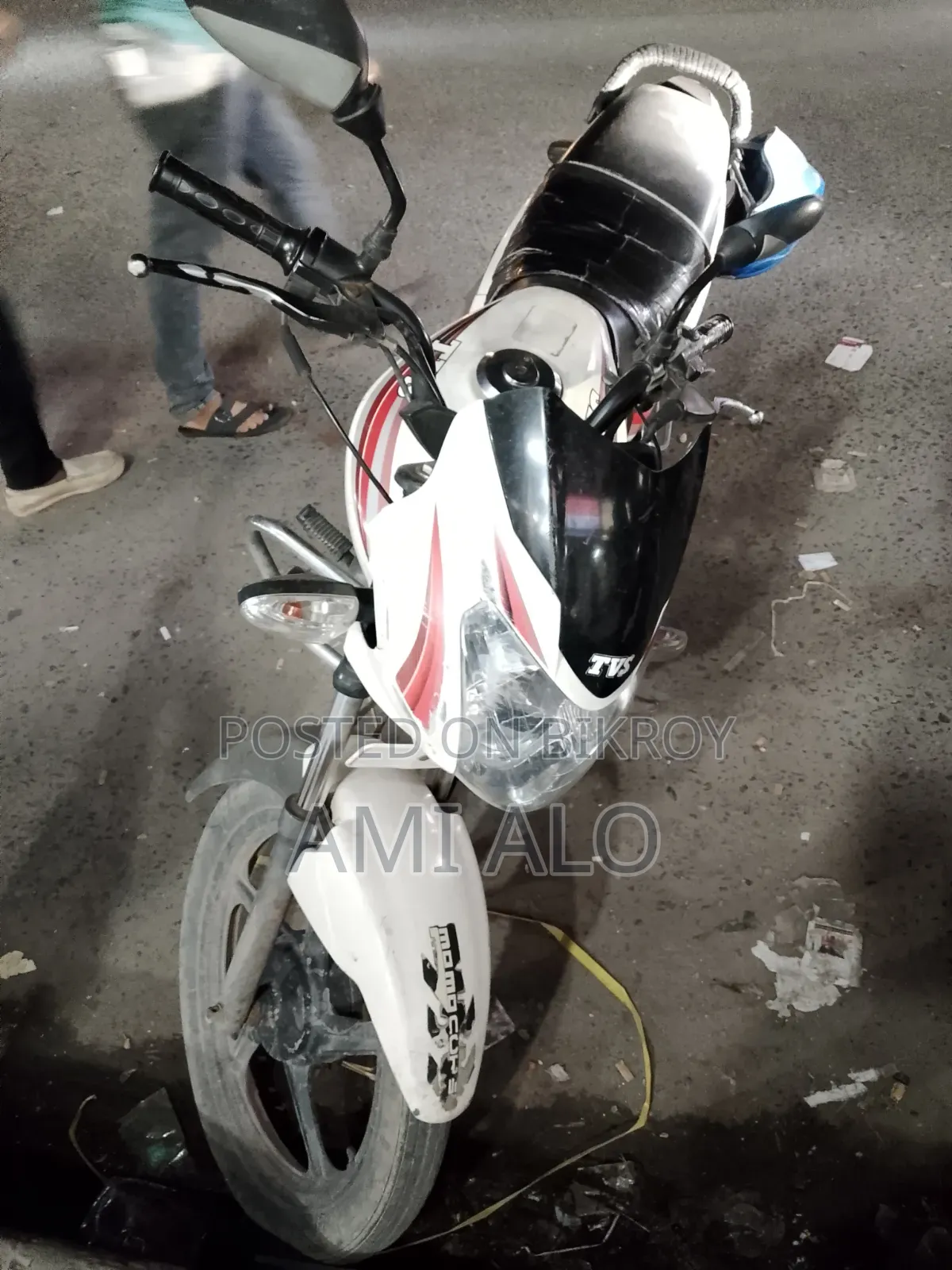 TVS Metro 2016 White
