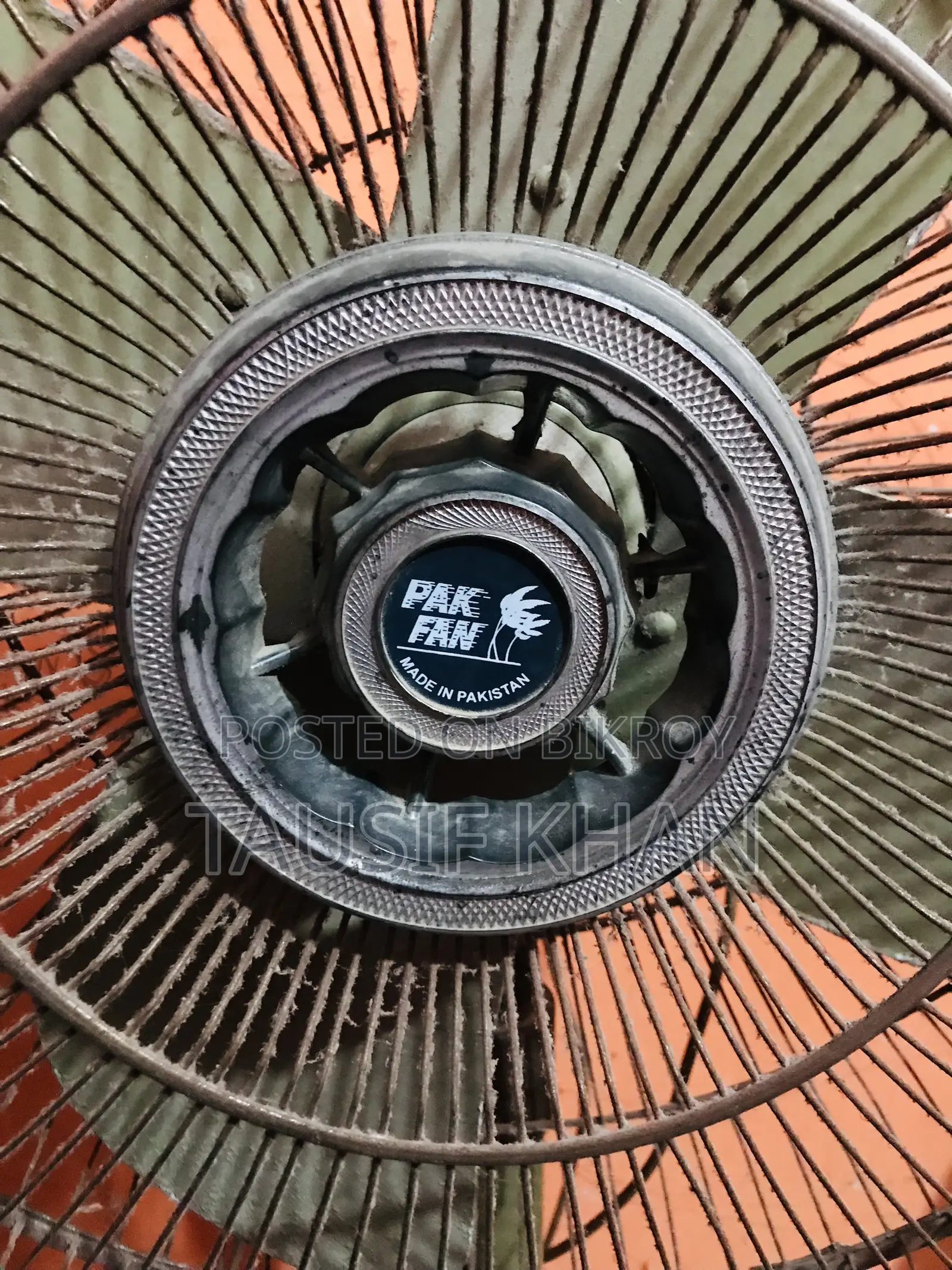 PAK Fan. Pedestal Fan: 20 Inch