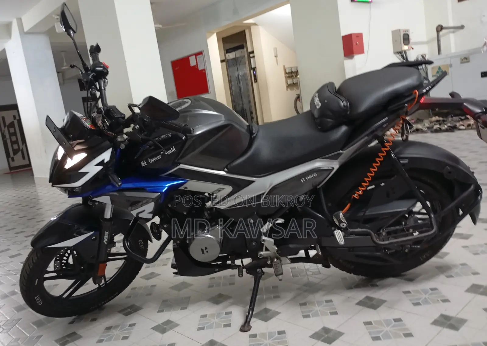 নতুন হিরো এক্সট্রিম ১২৫আর ২০২৫ নীল