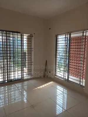 3 Bedroom Apartment in Skytouch Saffron, Basundhara for sale