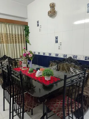 Standard Glass Top Dining Table With 4 Chairs