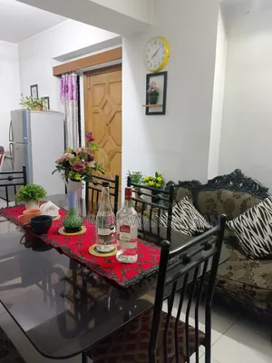 Standard Glass Top Dining Table With 4 Chairs