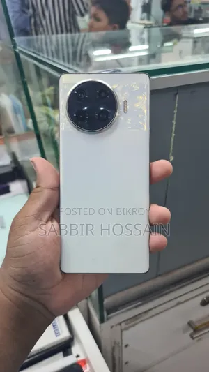 Tecno Spark 20 Pro Plus 256 GB White