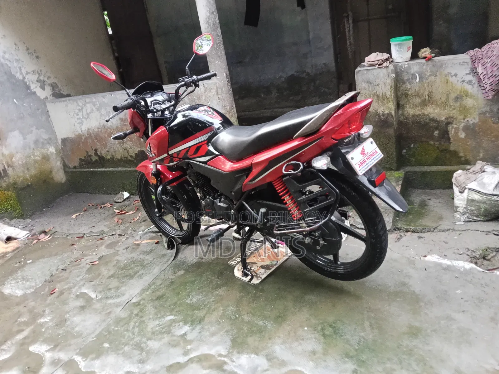 Honda Livo 2024 Red