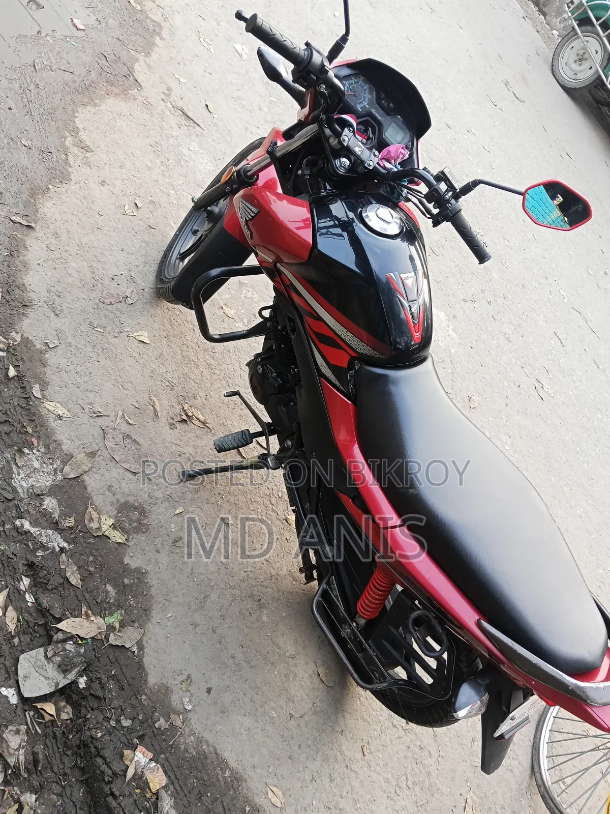 Honda Livo 2024 Red