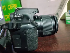 Canon 4000D with 18-55mm Lens