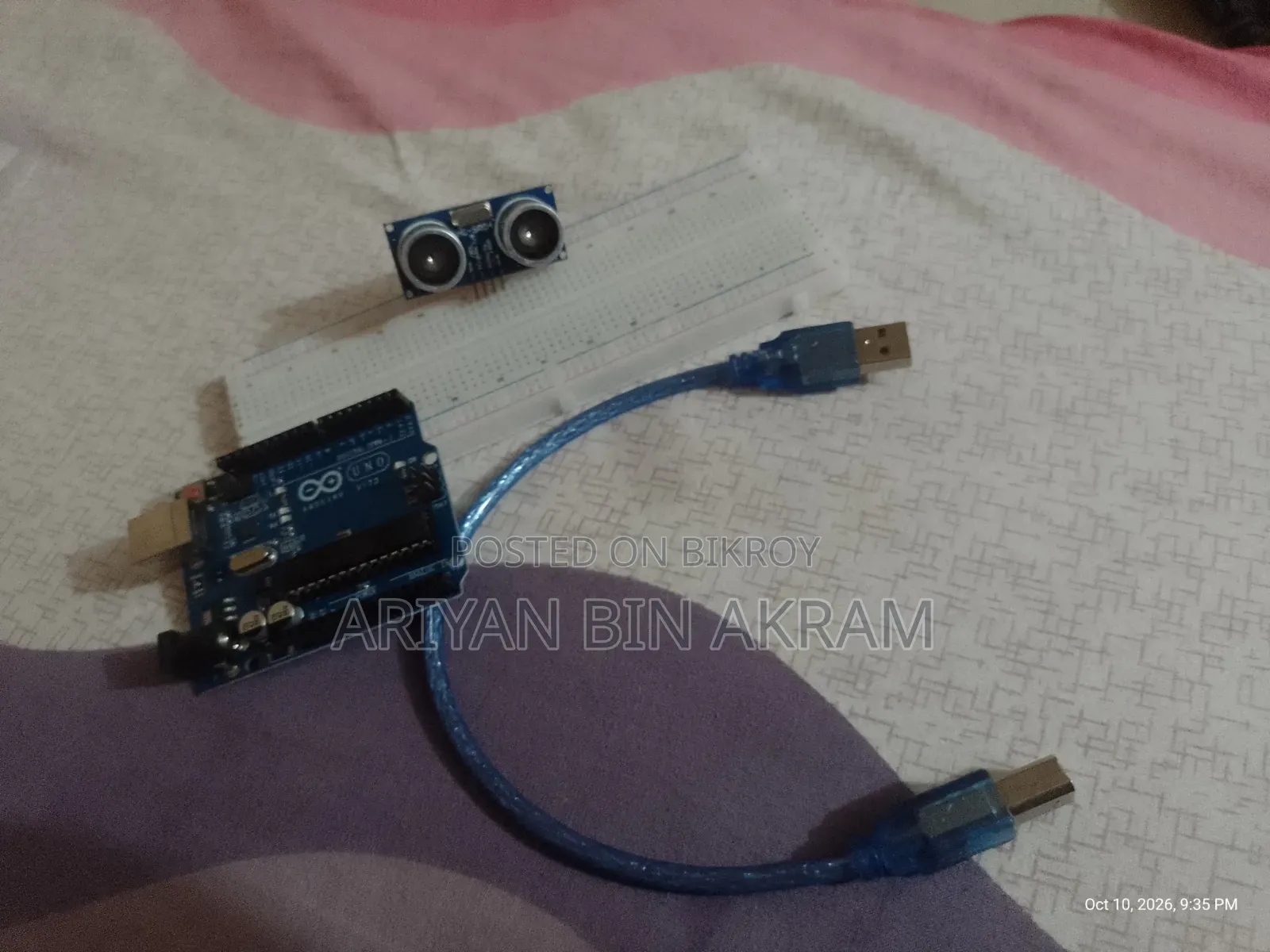 Arduino Uno R3 + Ultrasonic Sensor + Breadboard + USB Cable