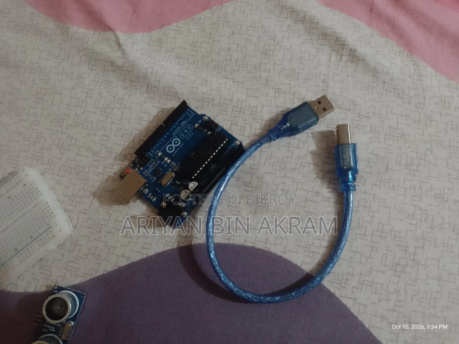 Arduino Uno R3 + Ultrasonic Sensor + Breadboard + USB Cable