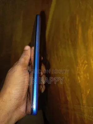 Infinix Hot 12 play 128 GB Blue