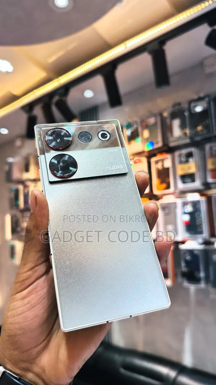 জেডটিই নুবিয়া জেড৫০ আল্ট্রা ৫১২ জিবি