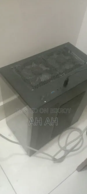 Desktop Computer MSI Model 8GB AMD Ryzen 5 eMMC 256GB