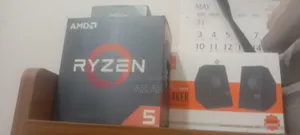 Desktop Computer MSI Model 8GB AMD Ryzen 5 eMMC 256GB