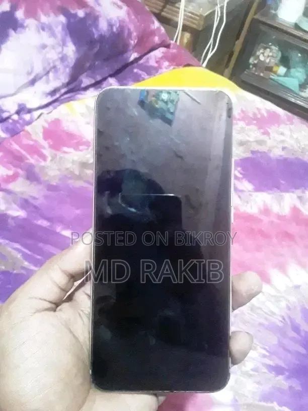 ম্যাক্সিমাস ৩২ জিবি গোল্ড
