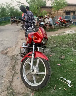 Hero Splendor Plus 2025 Red