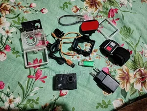 Action Camera (Eken H9R)