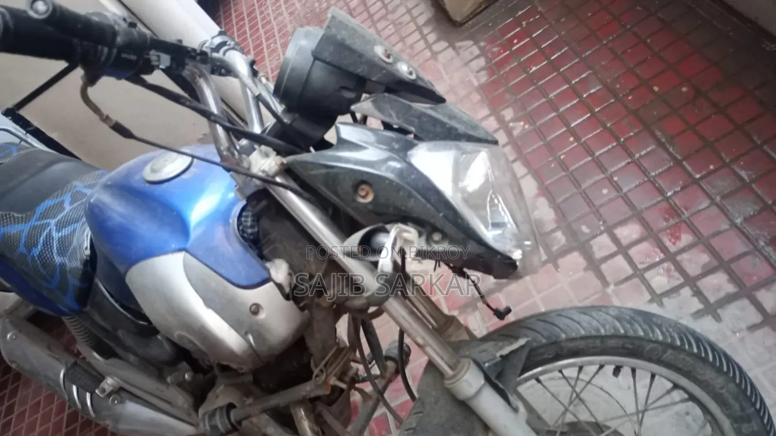 ইয়ামাহা ২০১০ নীল