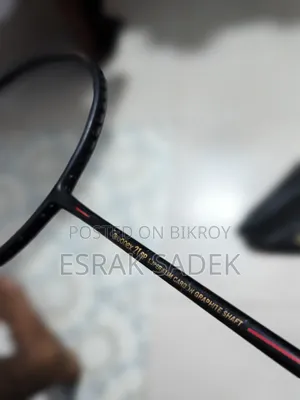ব্যাডমিন্টন র‍্যাকেট