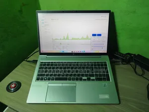 নতুন ল্যাপটপ HP EliteBook 840 G8 16GB ইন্টেল কোর i7 SSD 512GB