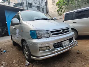 Toyota TownAce Noah 2000 Silver