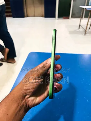 মোটরসাইকেল মোটো জি৩৫ ১২৮ জিবি কমলা