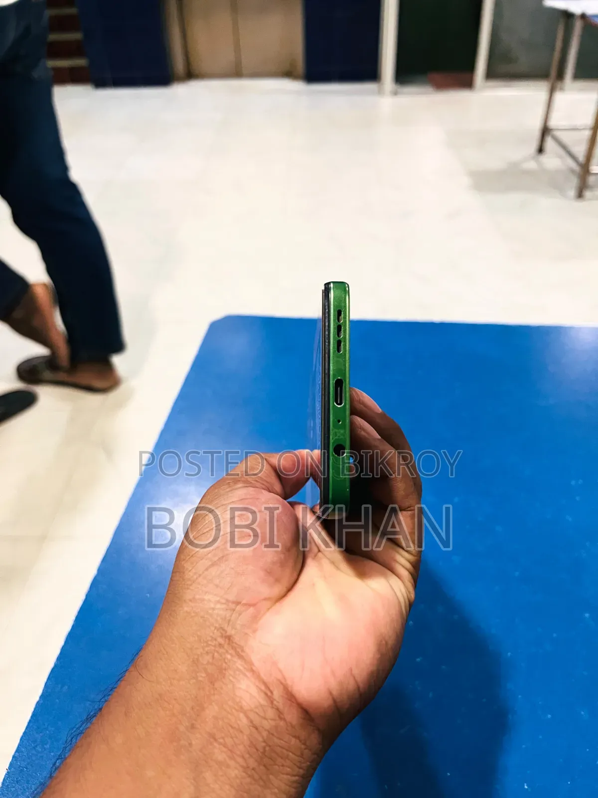 মোটরসাইকেল মোটো জি৩৫ ১২৮ জিবি কমলা