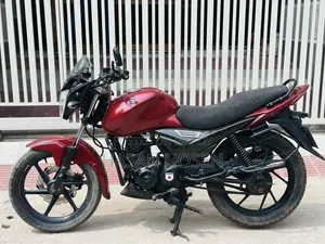 Suzuki Hayate 2015 Red