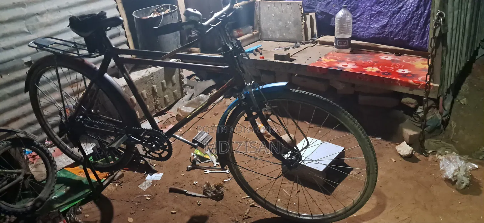 সাইকেল টি ফুল ফ্রেস কোন সমস্যা নাই টাকা লাগবো তাই বিক্রি করব