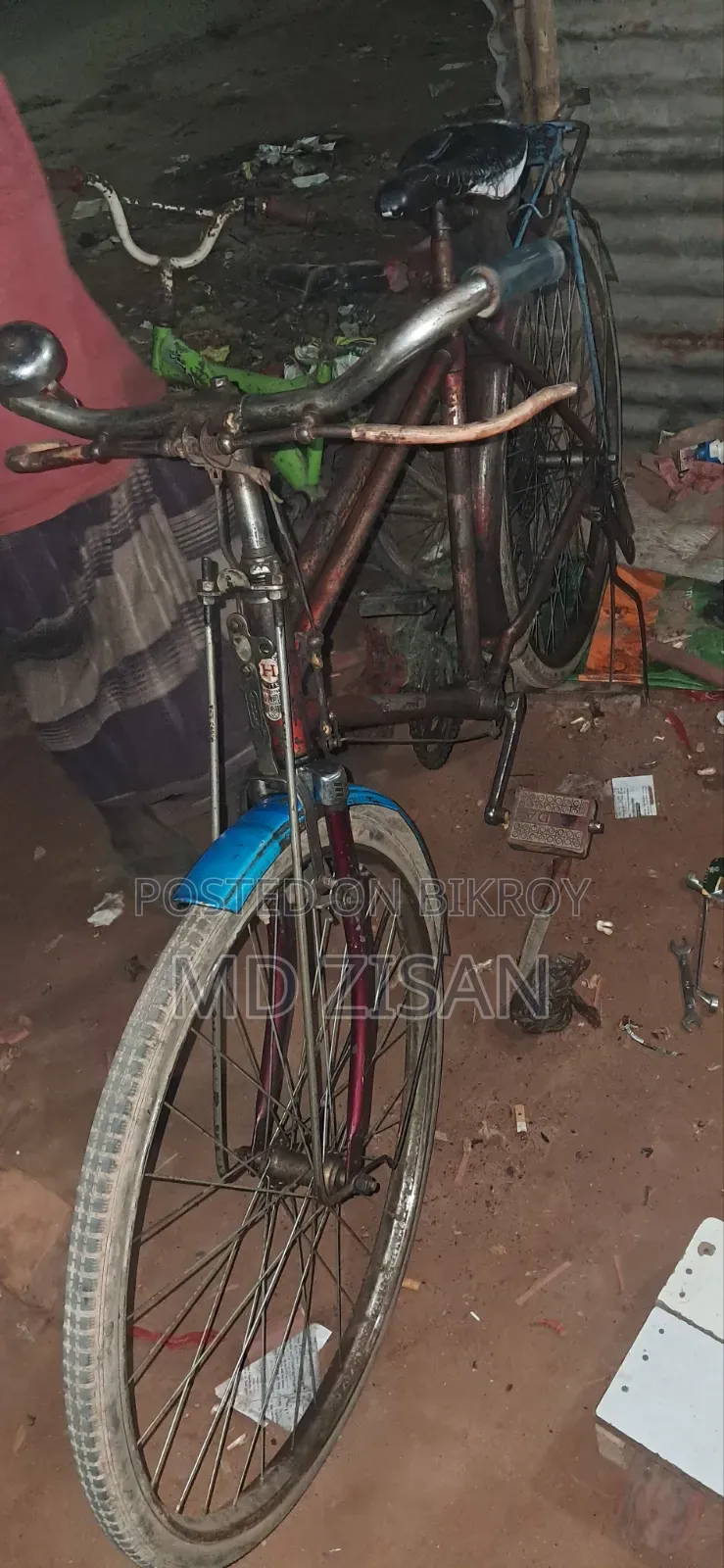 সাইকেল টি ফুল ফ্রেস কোন সমস্যা নাই টাকা লাগবো তাই বিক্রি করব