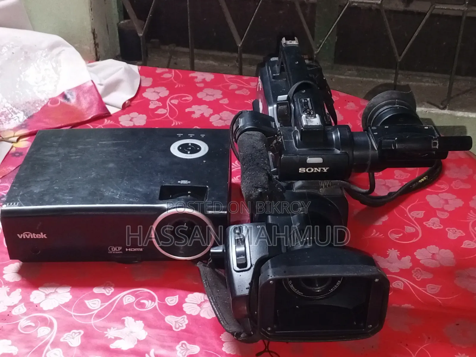 Projector & Sony Camera