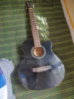 গিটার বিক্রি করবো