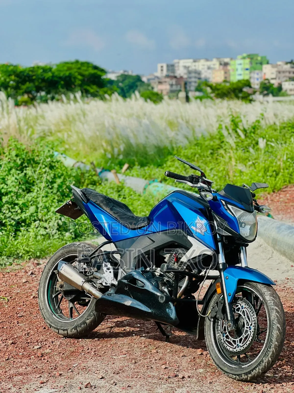 হোন্ডা হর্নেট ২০১৮ নীল