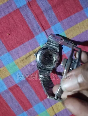 অটোমেটিক হাতঘড়ি